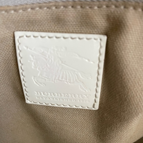 Authentic Burberry Hearts House Check Gracie Tote Bag Purse Handbag Professional - Picture 9 of 14